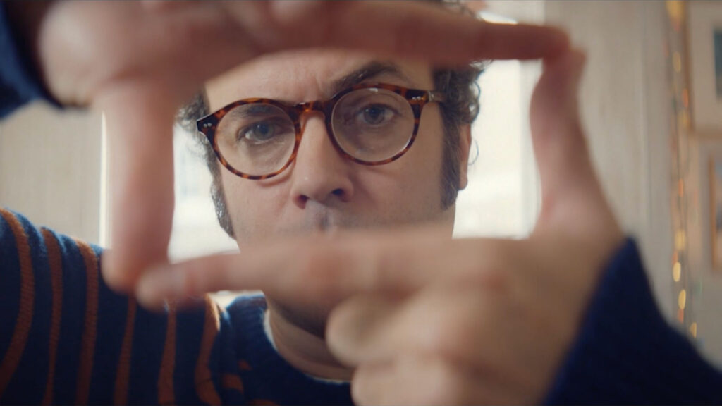 Director: Rob Leggatt ; Production Company: Knucklehead