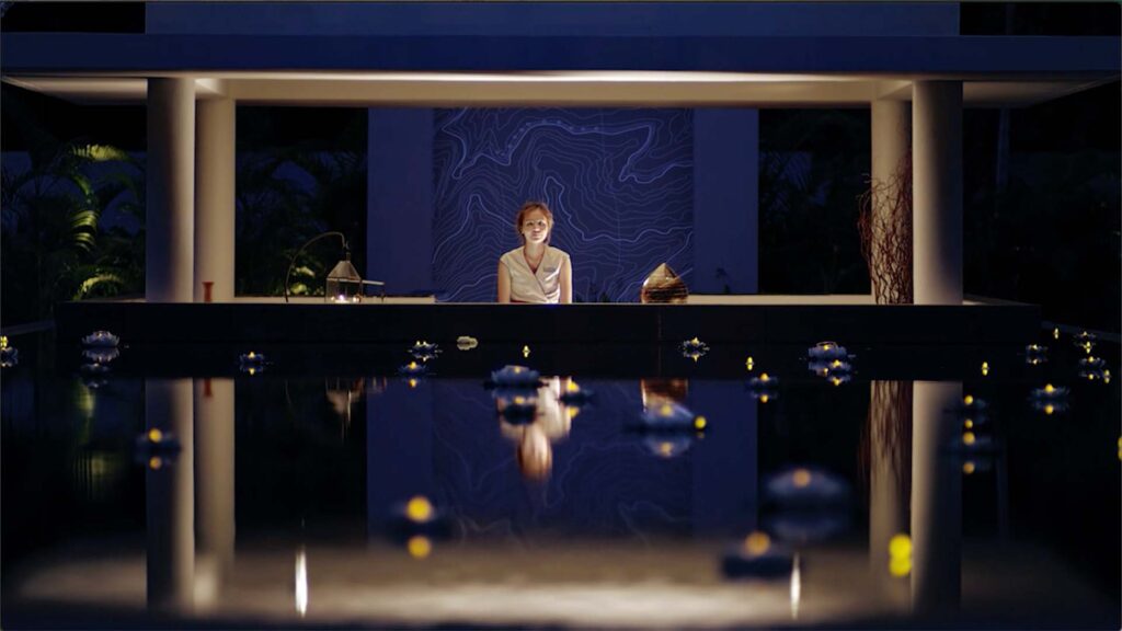 Director: David Holm ; Agency: Grey/NY